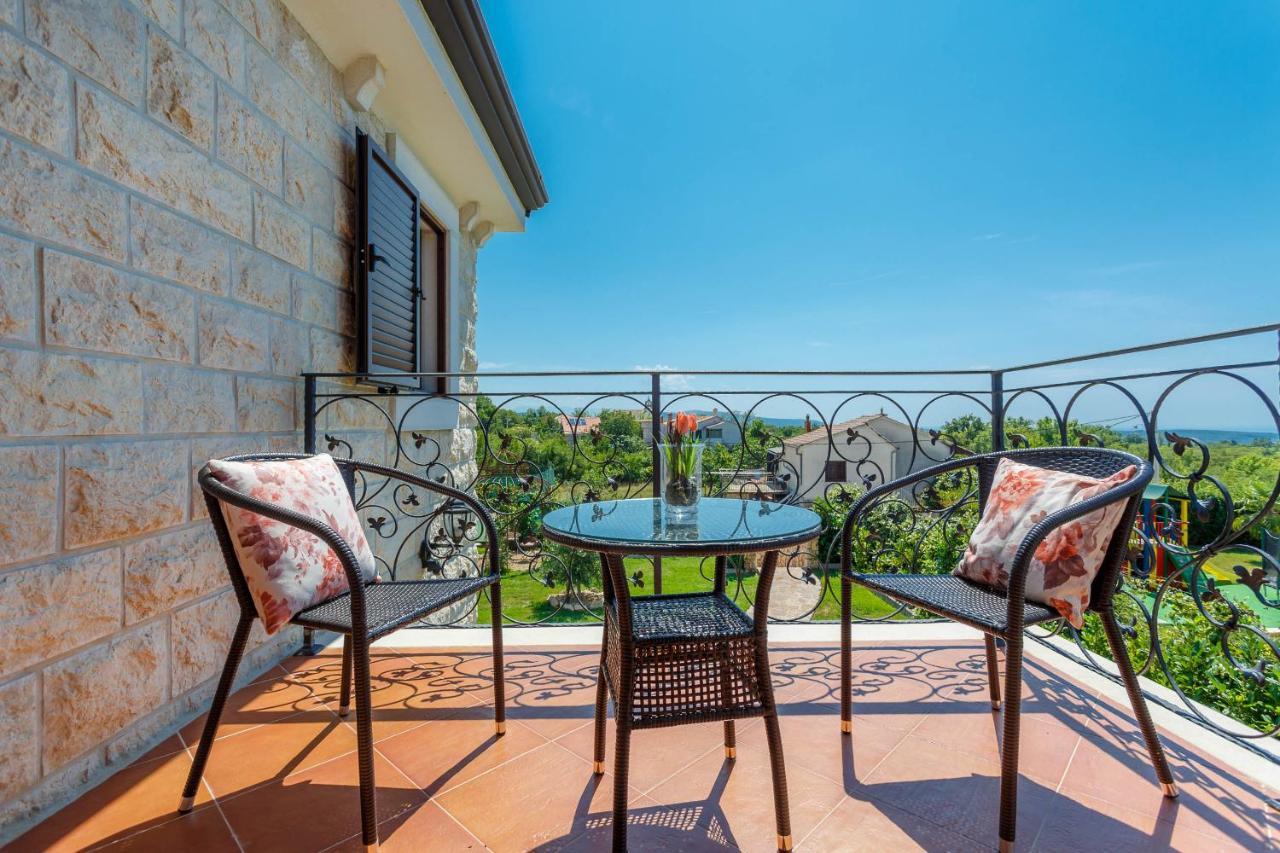 Villa Kamenica Kras Exterior foto